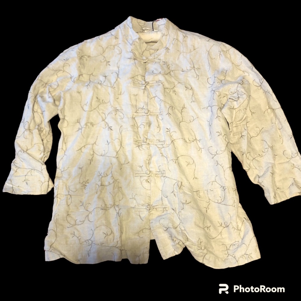 Tunic by Silhouettes | 1X | 100% Linen | fabric buttons | Natural | Embroidery